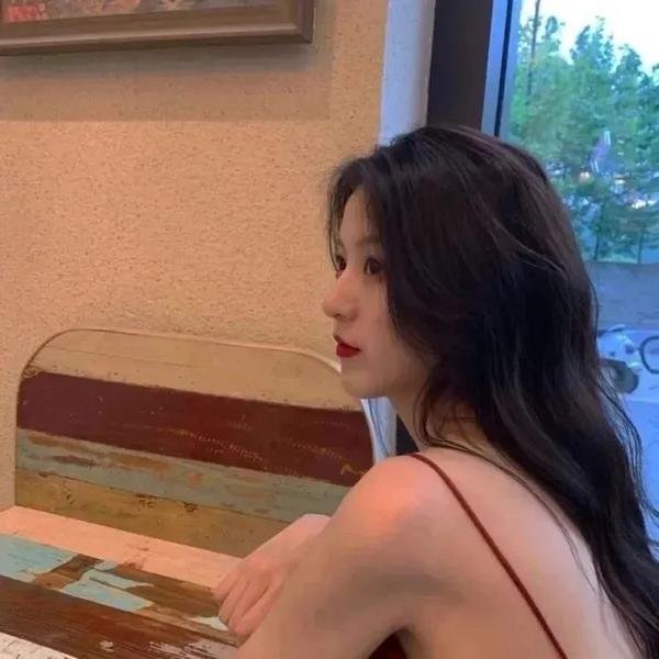 飞向月球 在线观看